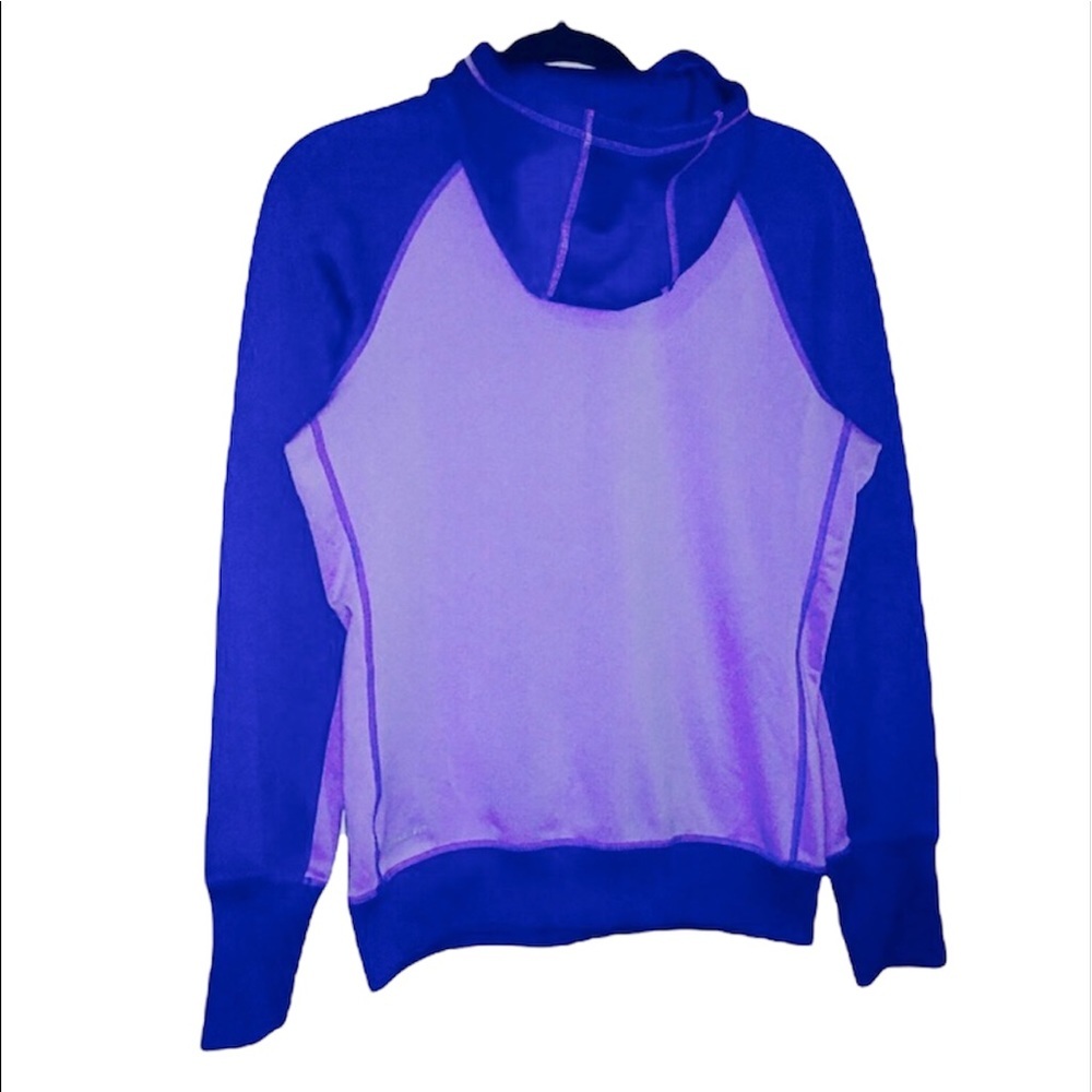 Pre-loved Nike: Medium Purple Thermal Fit Workout Hoodie - Picture 2 of 4